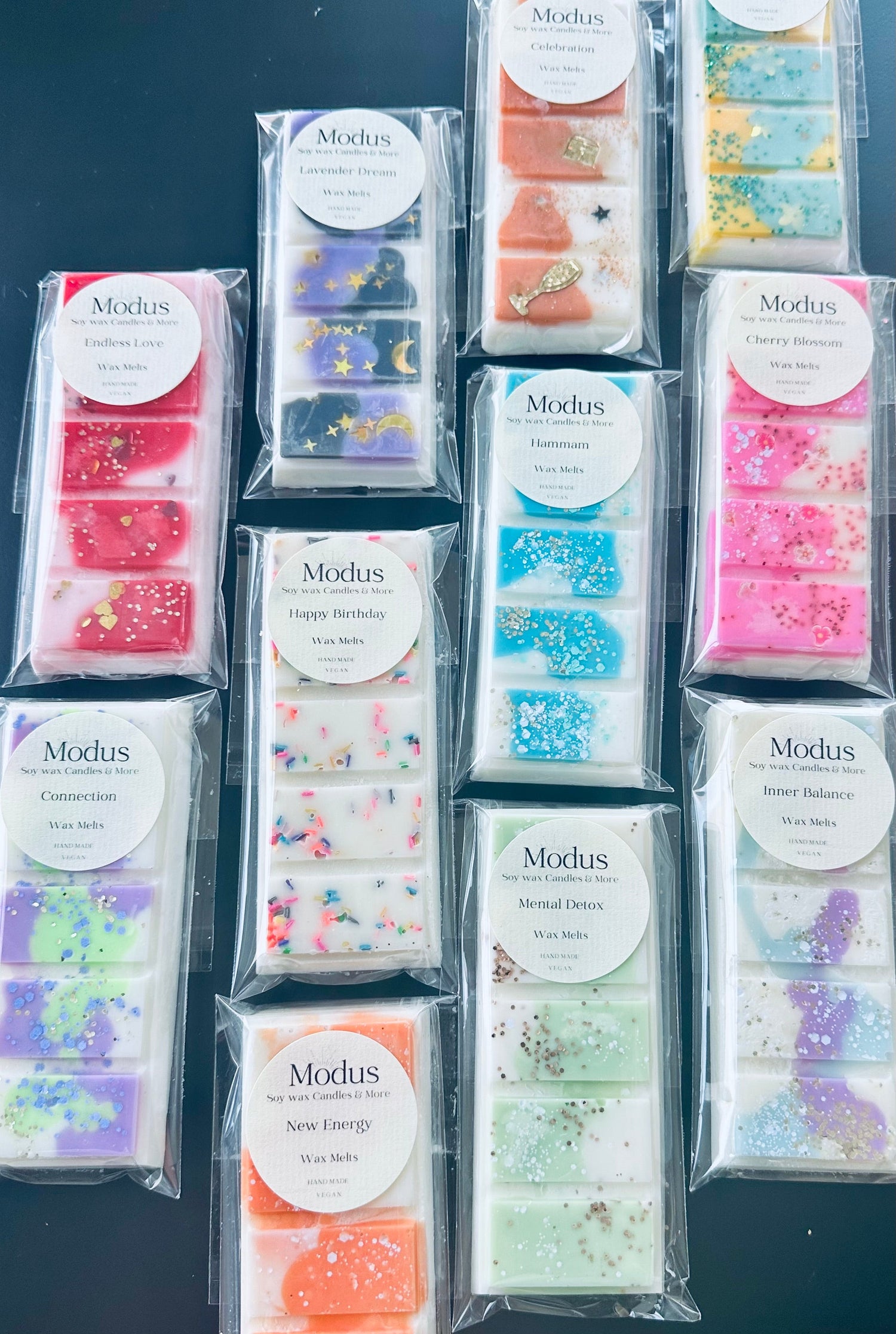 Op een laagdrempelige manier kennismaken met onze geuren doe je met deze luxe WAX MELTS.