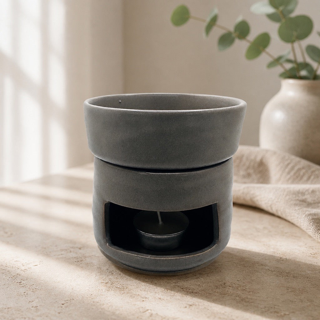 Wax Brander grijs met minimalistisch design - Modus Candles & More