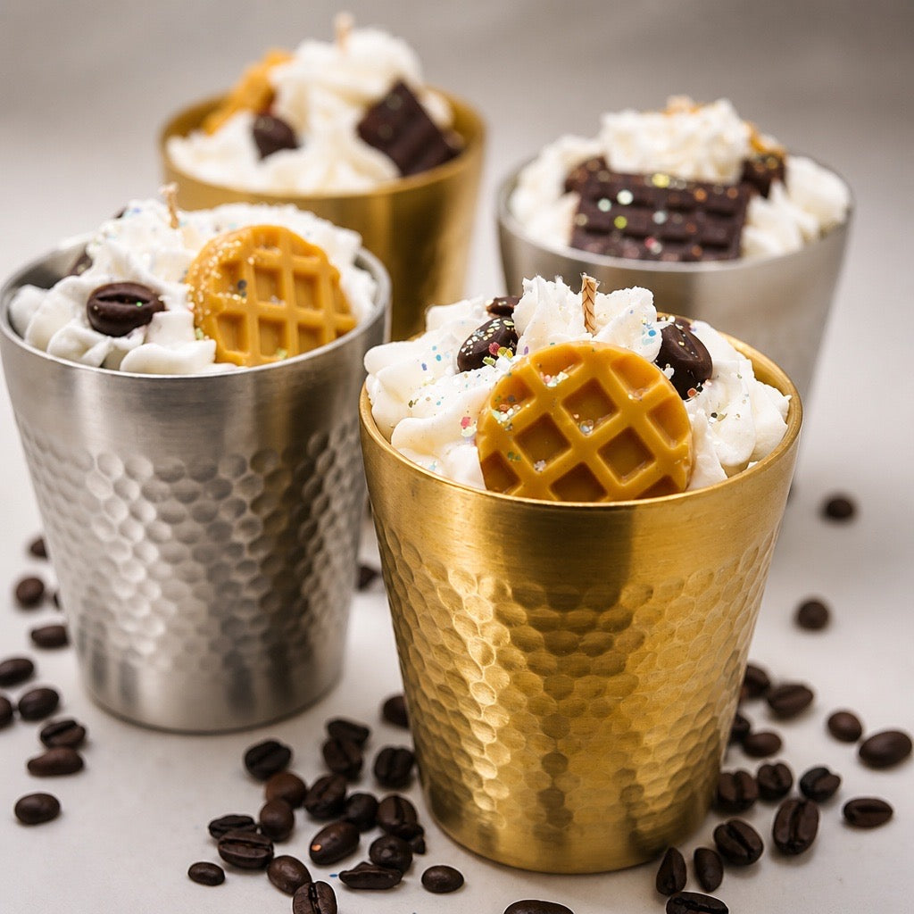Limited Edition. Cozy Caramel Latte Sojawas geurkaars - Modus Candles & More