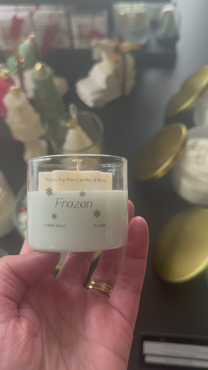 Frozen sojawas geurkaars.